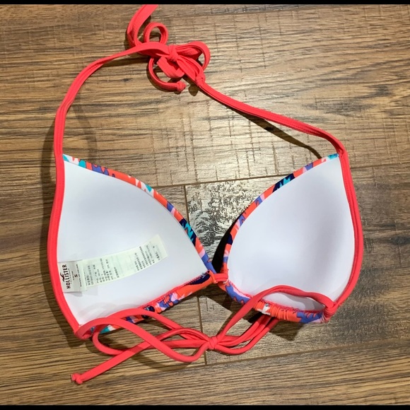Hollister Bikini Top size small - Picture 2 of 4
